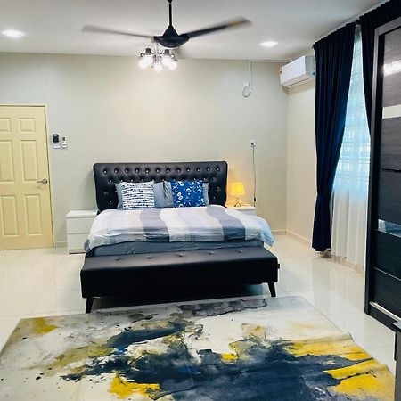 Nazirin Homestay No 27 Tmn Desa Manjung Lumut Eksteriør billede